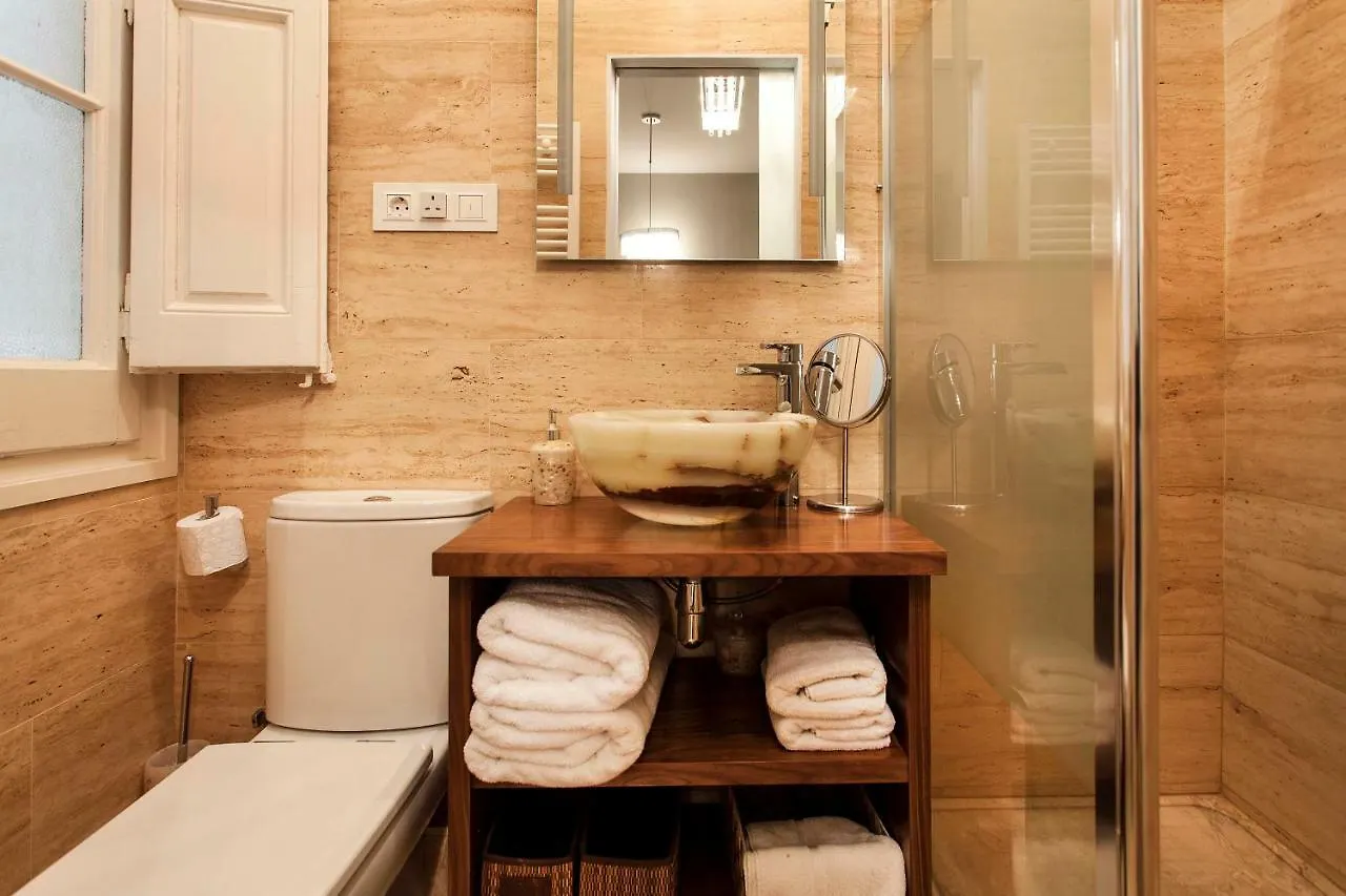 1229 - Awesome City Center Apartment With Terrace Barcelona